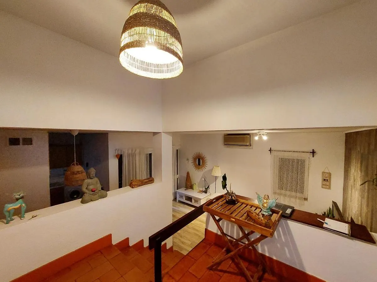 Charming House In Quarteira With Garden View And Terrace Villa Benfarras 0*,