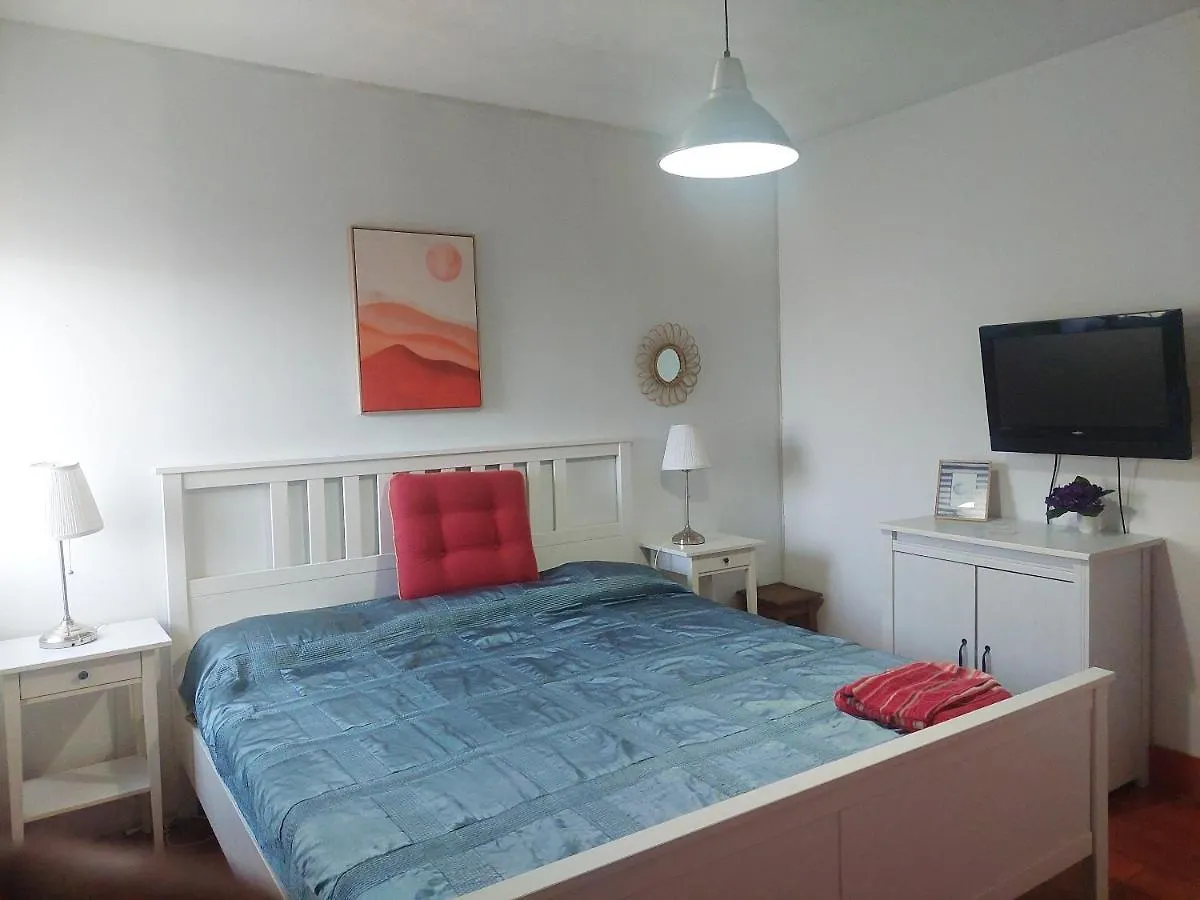 Charming House In Quarteira With Garden View And Terrace Villa Benfarras
