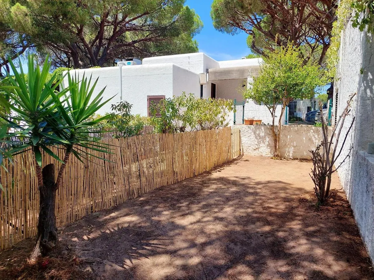 Casa vacanze Villa Charming House In Quarteira With Garden View And Terrace Benfarras